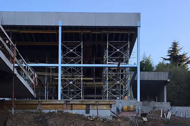 Structure d'échafaudage pour la construction d'une maison d'architecte