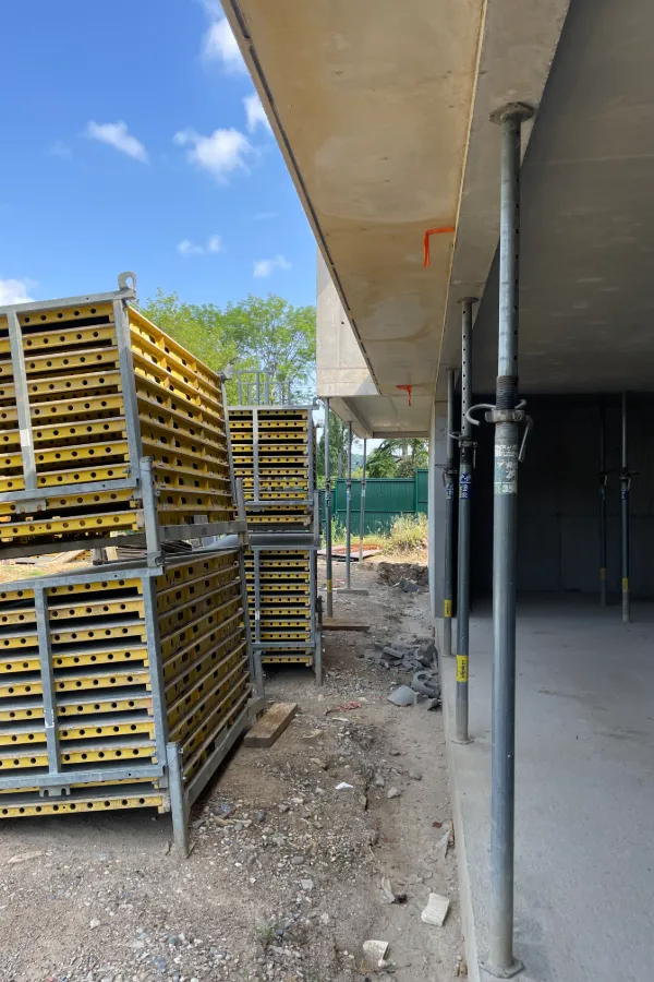 Construction en cours d'une villa à Saint-Cyr au Mont d'Or